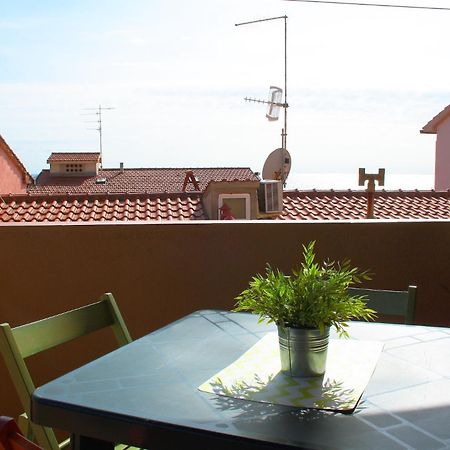 Casa Marina Apartment Кастильоне дела Пеская Екстериор снимка
