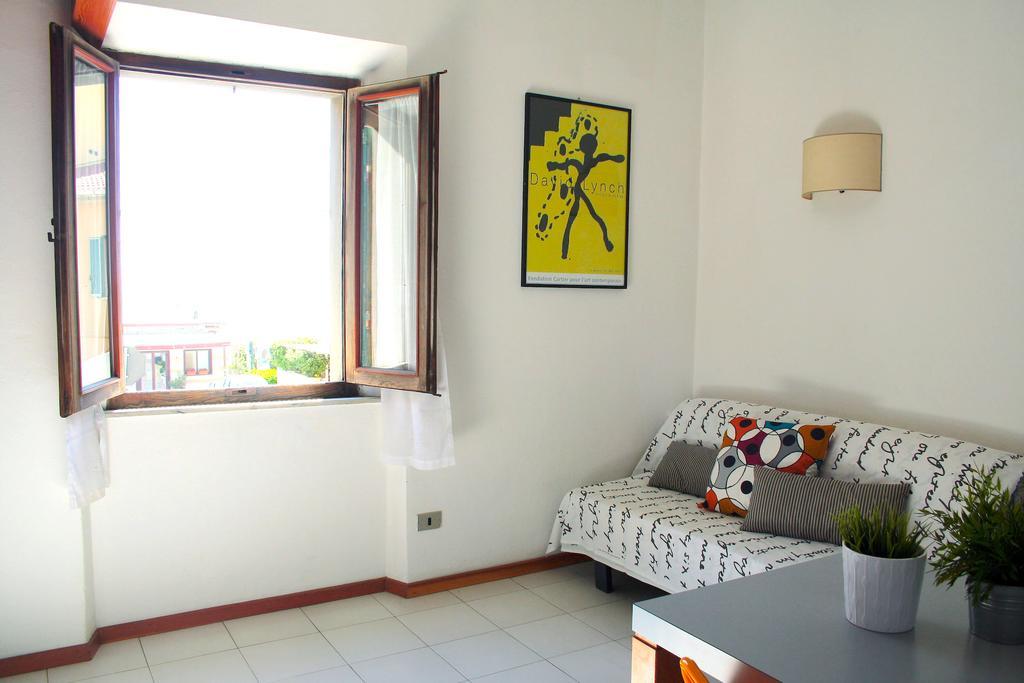 Casa Marina Apartment Кастильоне дела Пеская Екстериор снимка